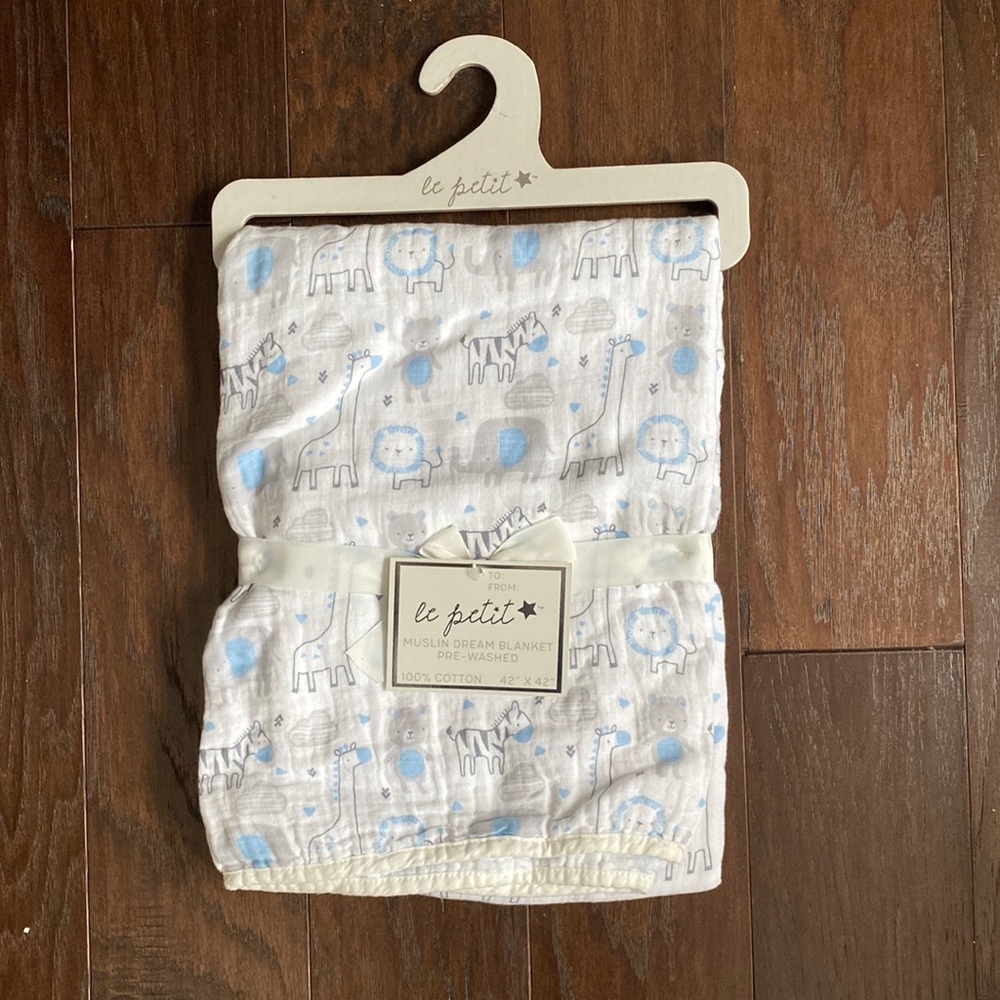 Le petit muslin baby blanket